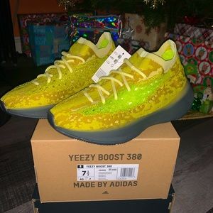 Yeezy boost 380
